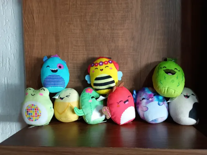 9 pelúcias squishmallows McDonald's usadas na condição das fotos