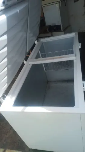 Freezer 2 portas 515 litros 220 volts semi nova 