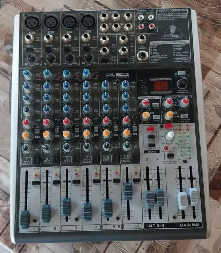 Mesa p som BEHRINGER