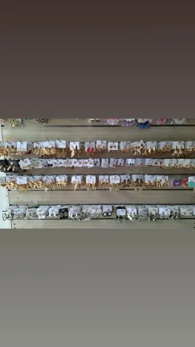Painel canelado para bijuterias