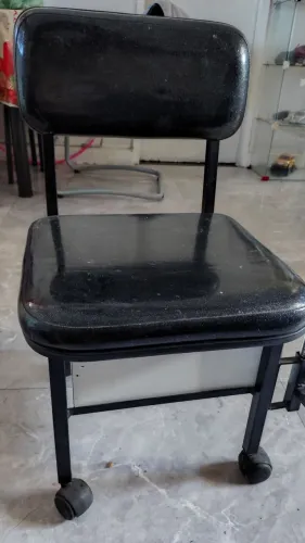 vendo banqueta para manicure conservada