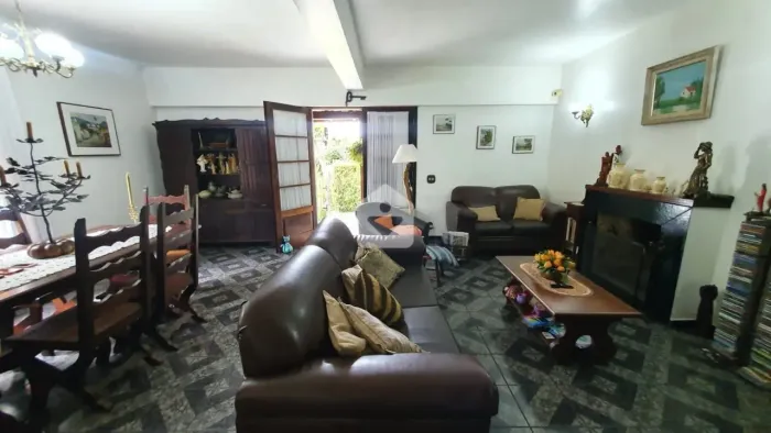 Casa de condomínio com 3 quartos - Bonsucesso - Petrópolis - RJ