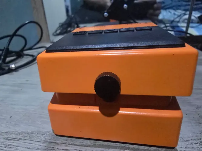 PEDAL BOSS DISTORTION DS-1