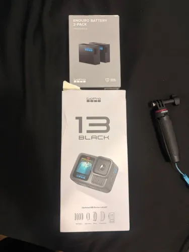 Go pro 13 Hero Black + carregador + 2 baterias extras sem uso com NF