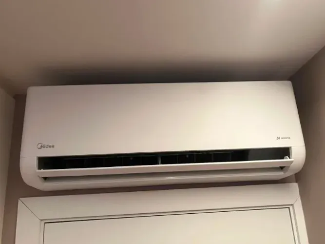 ar condicionado de 12.000 btu's Midea Air Volution R$ 1.000
