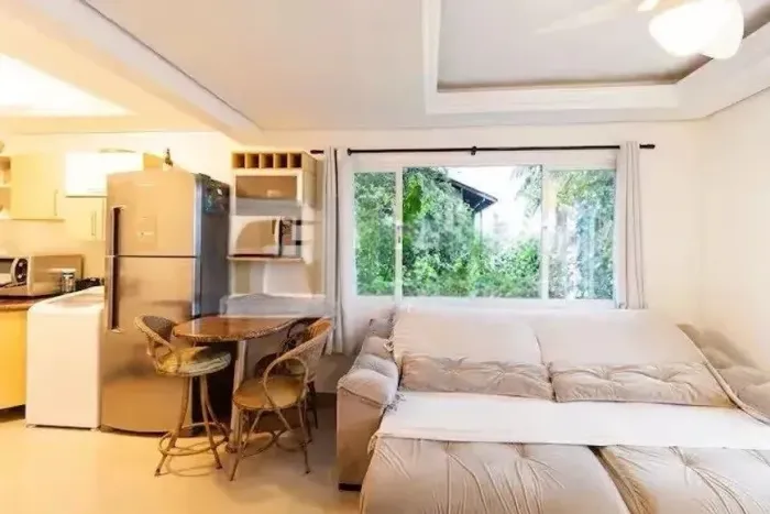 Casa para Locação em Florianópolis, Agronômica, 2 dormitórios, 1 banheiro, 1 vaga
