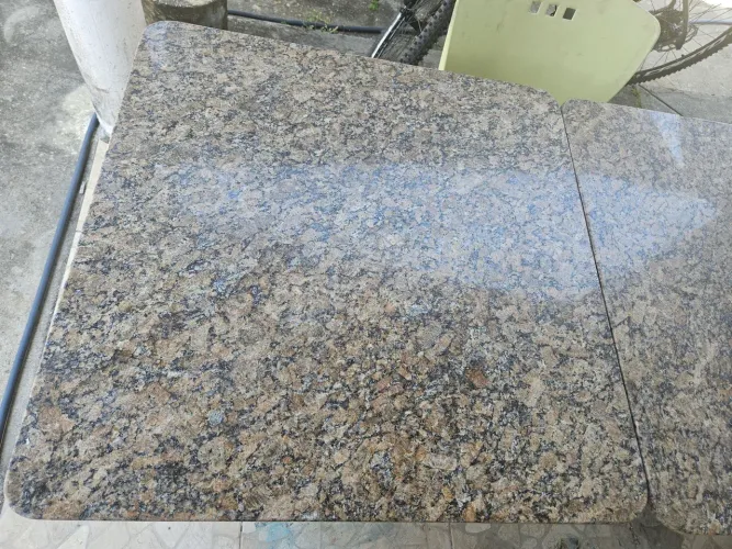 Mesa de mármore