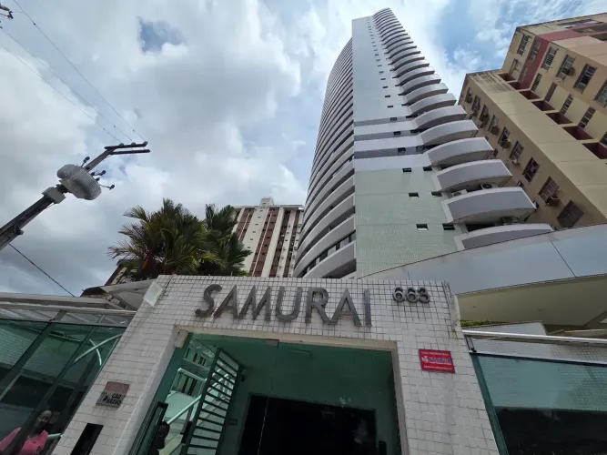 Ed. Samurai, loft mobiliado à venda, com quarto, sala, cozinha, 1 vaga, 18º andar, Batista