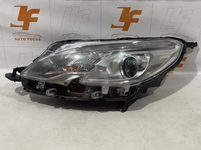 Farol Esquerdo Peugeot 2008 2015 2023 Original Recuperado (Usado) - 11152