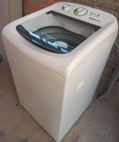 Vendo máquina de lavar Consul 12kg com cesto de inox 600 reais ( obs: pra vender logo)