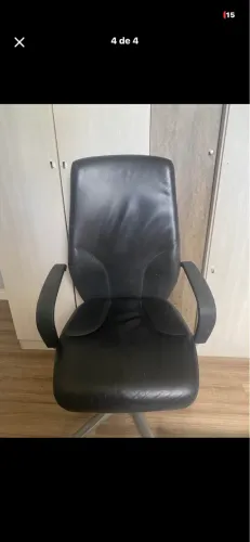 Vendo Cadeira de Escritório