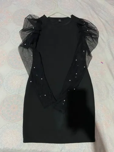 Vestido PP com pérolas na manga Usado somente 1 vez