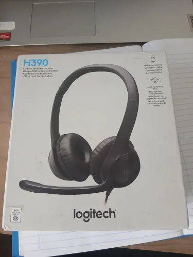 Headset Logitech H390 - NOVO