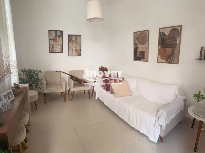 Casa a Venda no Céu Azul - 4 quartos com 1 suíte, 4 vagas de garagem e Loja Comercial.