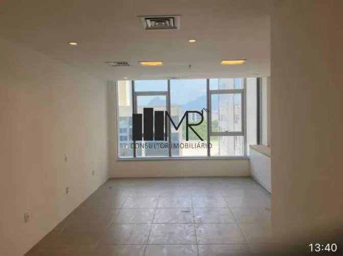 Sala para venda na Barra da Tijuca