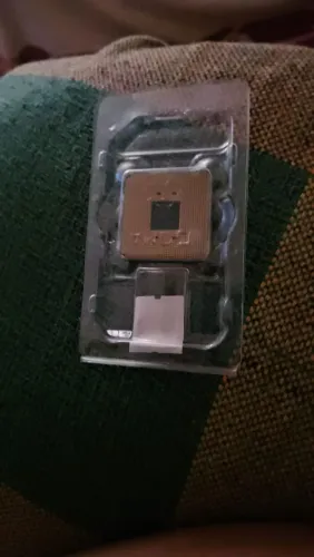 Processador AMD Athlon 3000G AM4 + Cooler AMD Ryzen 5 5600 (Novo)