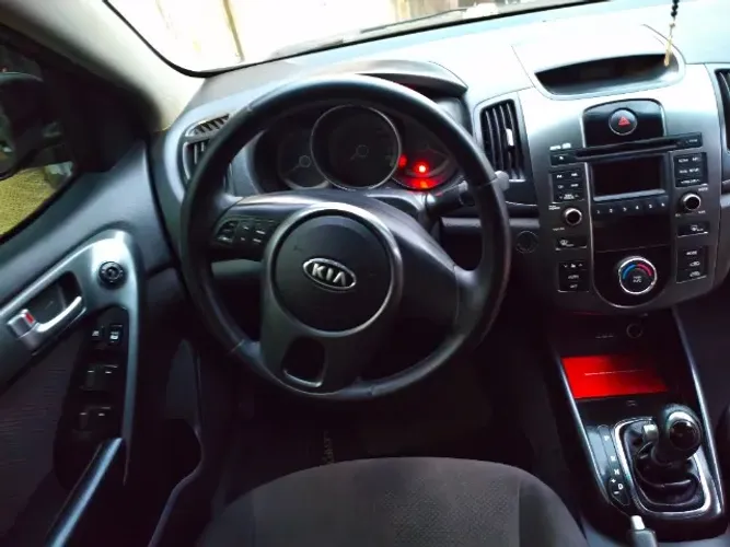 Kia Motors Cerato 1.6 16V Aut. 2012