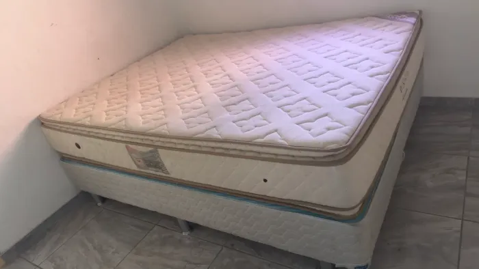 Cama king molas bipartido estado de nova.