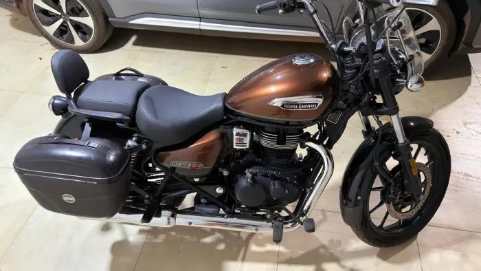 Meteor 350 supernova brown
