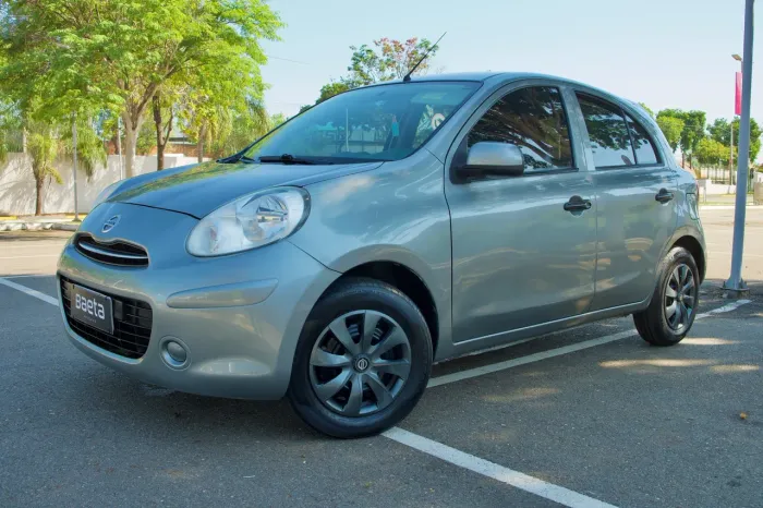 Nissan March S 1.6 16V Flex Fuel 5P 2013