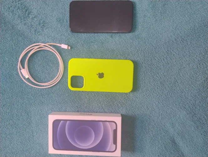 iPhone 12