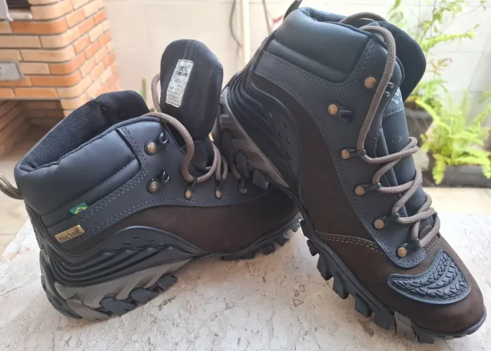 Bota Maccboot Motors