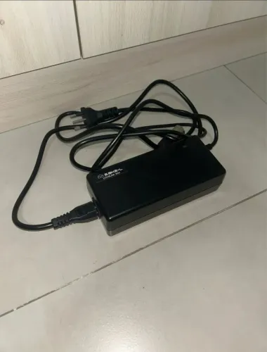 Carregador LEV L