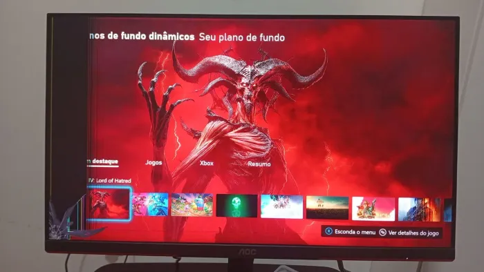 Monitor gamer com defeito 