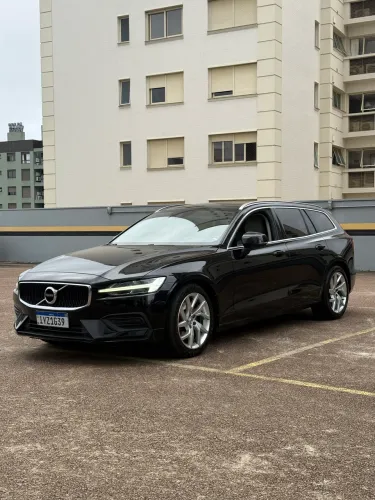 Volvo V60 T-5 Momentum 2.0 245cv 5P 2019