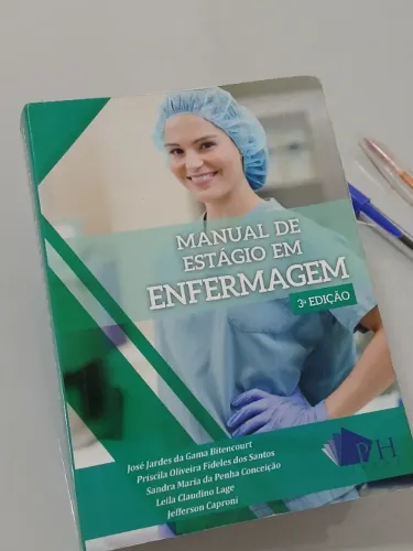 Livro manual do estágio Enfermagem