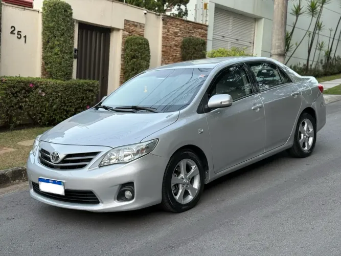 Toyota Corolla XEI 2.0 Flex 16V Aut. 2013