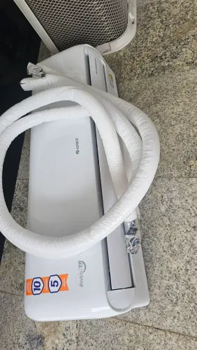 Ar condicionado 12.000 btus gree inverter (3 meses de uso)