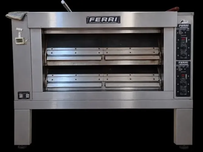 Forno de lastro para padaria e confeitaria FERRI FBA 2.2