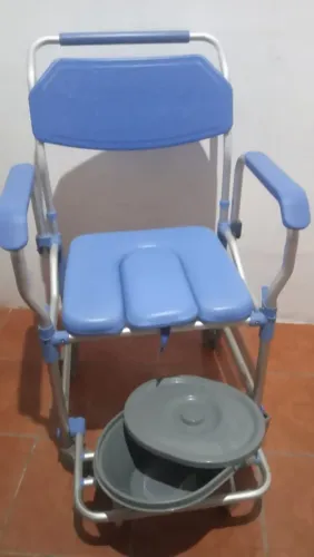 CADEIRA DE BANHO 