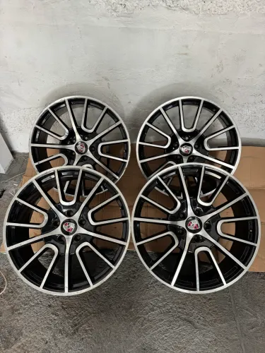 APENAS VENDO!! Roda 22 de porsche