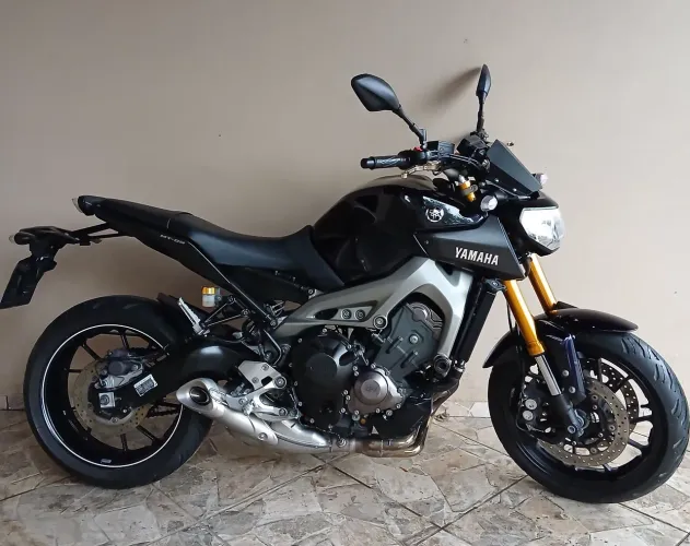MT 09 ABS ROXA