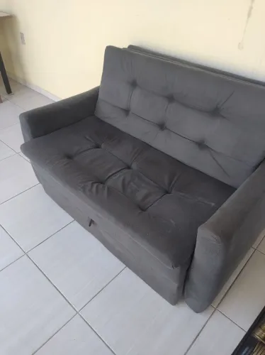 Sofá cama bem conservado para vender 