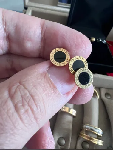 Brinco unitário Bvlgari 