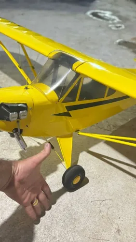 Aeromodelo piper J3 48 4 tempos