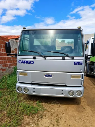 Vendo Caminhão Ford Cargo 815