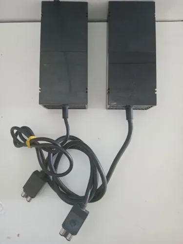 02 fontes Xbox One com defeito