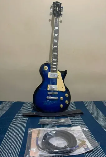 Guitarra Strinberg + Amplificador Borne (Conjunto)