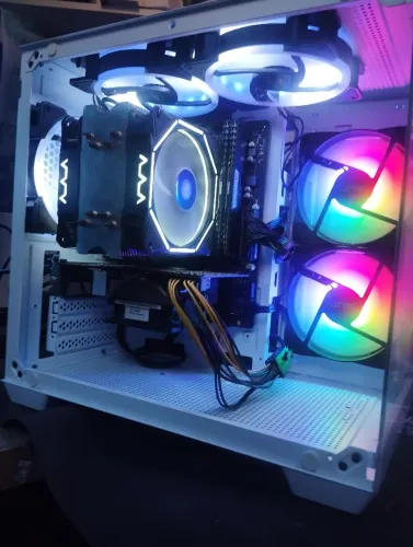 Pc Gamer RAYZEN 5 , 16 de ram , placa de video Gforce 970 4 GB, SSD + controle pra jogos