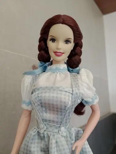 Barbie Dorothy Mágico de Oz - Boneca Colecionável