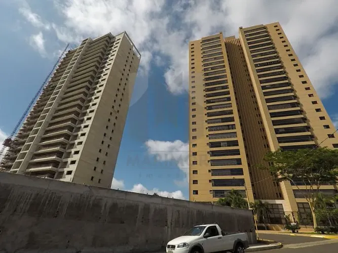 Apartamento com 3 Quarto(s) e 5 banheiro(s) para Alugar, 172 m² por R$ 6300 / Mês