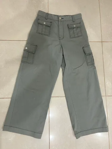 calça jeans cinza pangeia