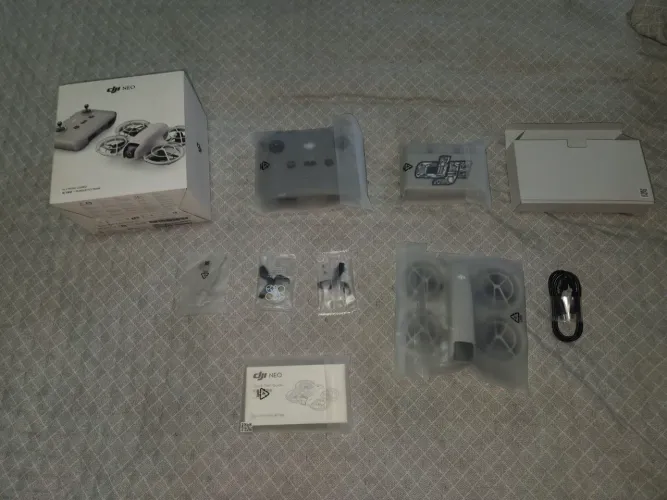 Drone DJI NEO 3 combo Fly More