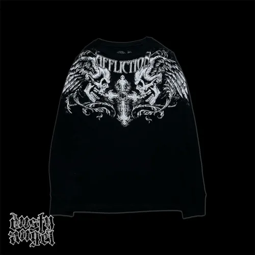 camiseta vintage winged up