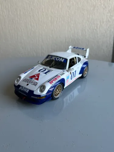 Porsche 911 GT2 turbo 1/18