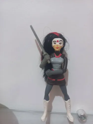 Boneca japonesa katana